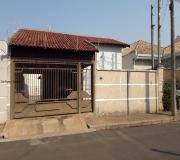 Casas 3 e 4 Quartos para Venda, em Promissão, bairro Residencial Torres, 3 dormitórios, 2 banheiros, 1 suíte, 2 vagas